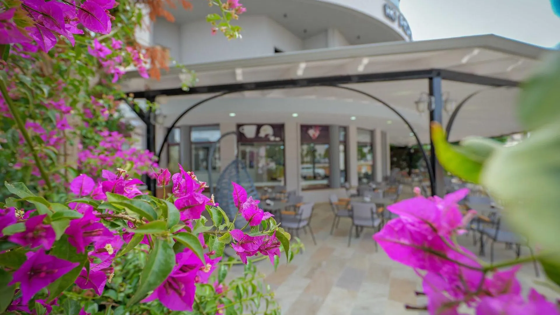 ***  Hotel Kroi Ksamil Albania